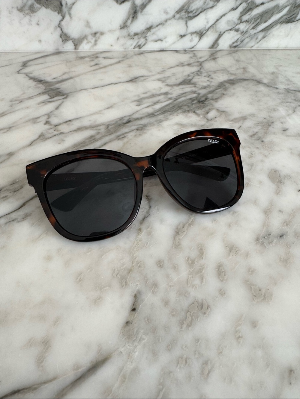 Quay Australia Tortoiseshell Oversized Cat-Eye Sunglasses - Dark Lenses